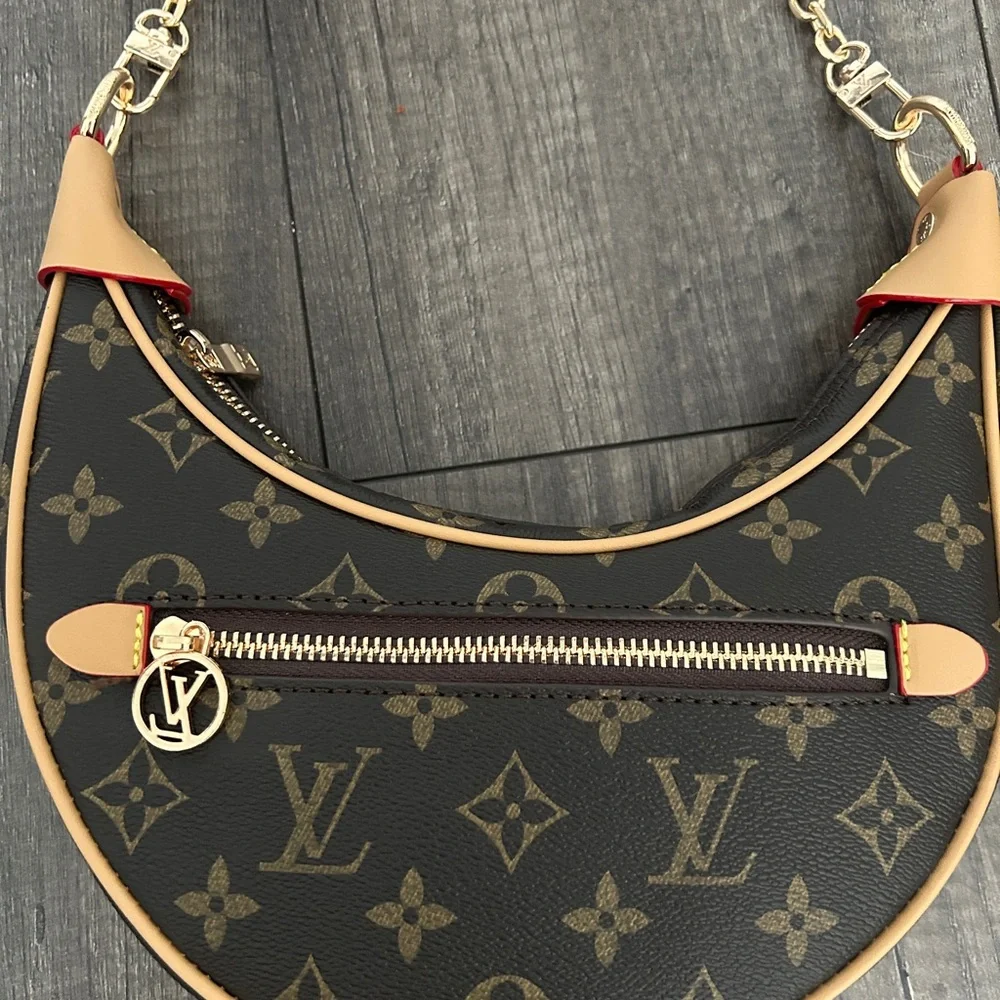 lv loop purse - Picture 2 of 9